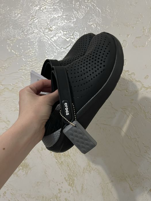 Уцінка crocs literide black крокси чорні лайтрайд 36