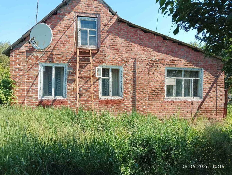 Продам дом в Мерефе.