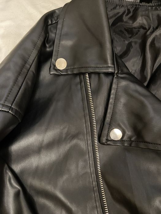 Косуха з поясом чорного кольору