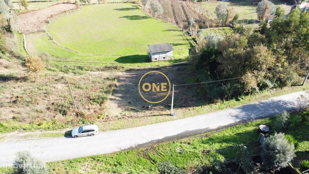 Terreno de 1.000 m2 em Oriz, São Miguel – Vila Verde, com Projeto Apro