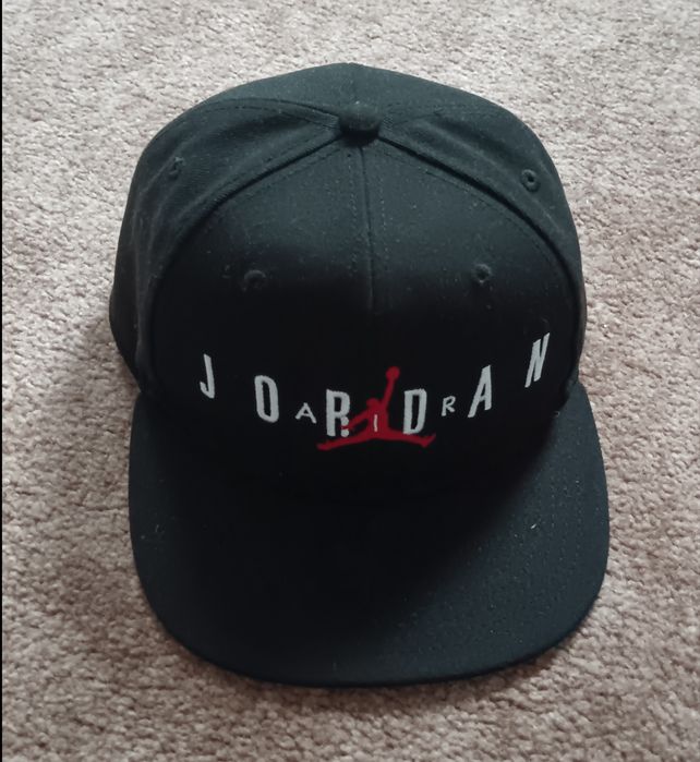 Czapka z daszkiem czarna młodzieżowa Jordan