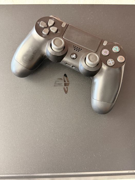Ps4 slim 500gb como nova