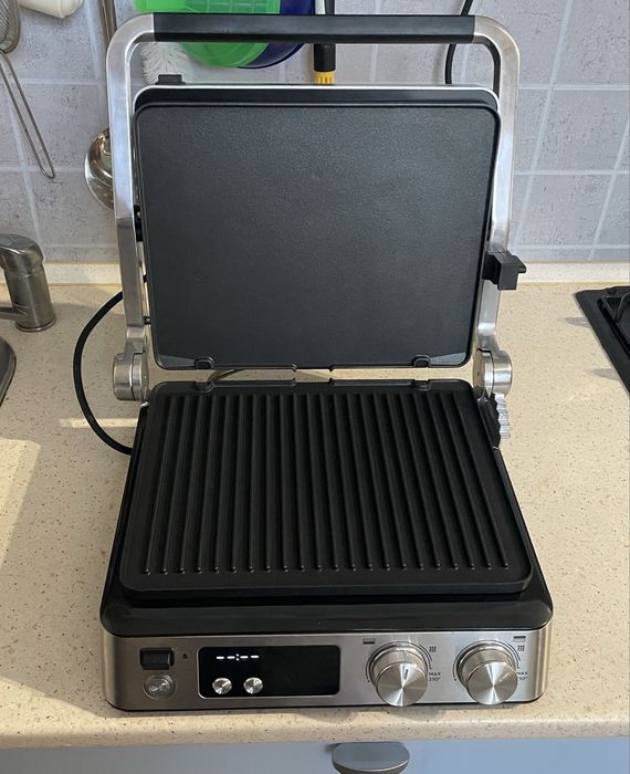 Гриль Braun MultiGrill CG7044