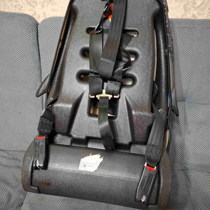 Дитяче автокрісло isofix