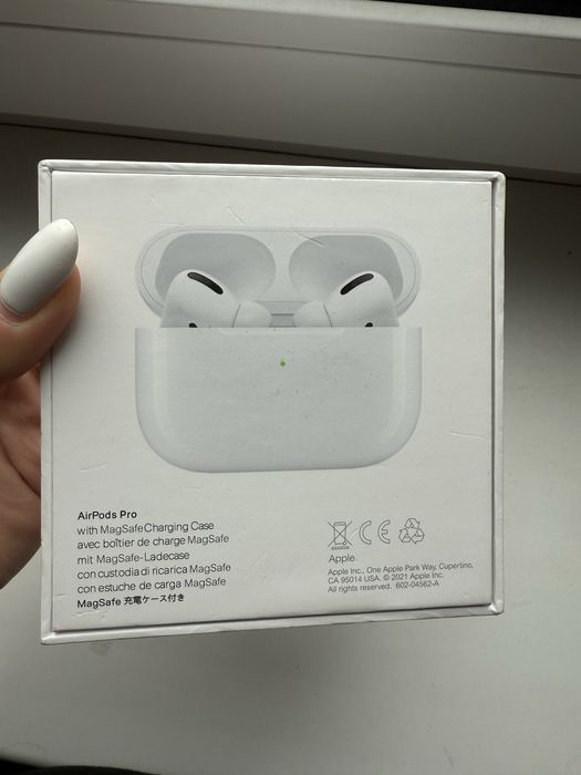 Навушники apple airpods pro