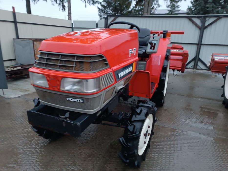 Японський мінітрактор.Трактор.