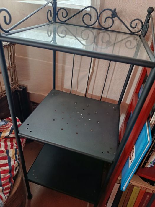 Estante do Ikea com 3 prateleiras