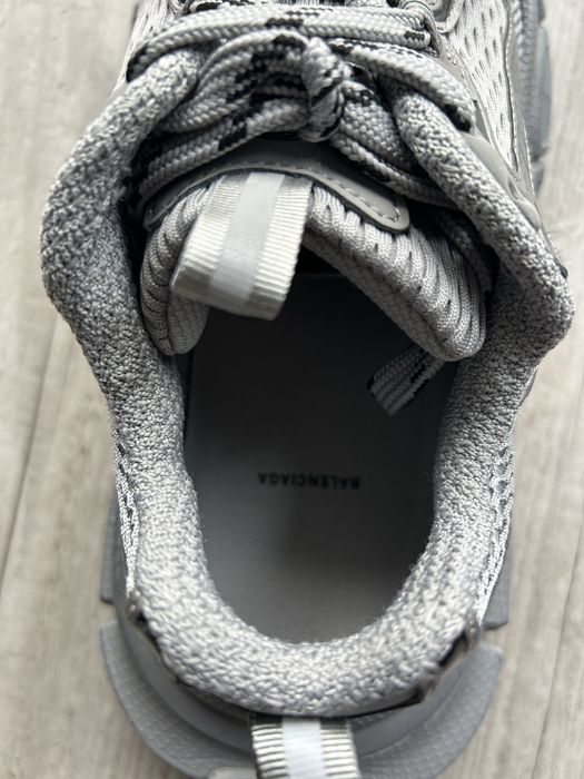 Sprzedam Balenciaga szare 44