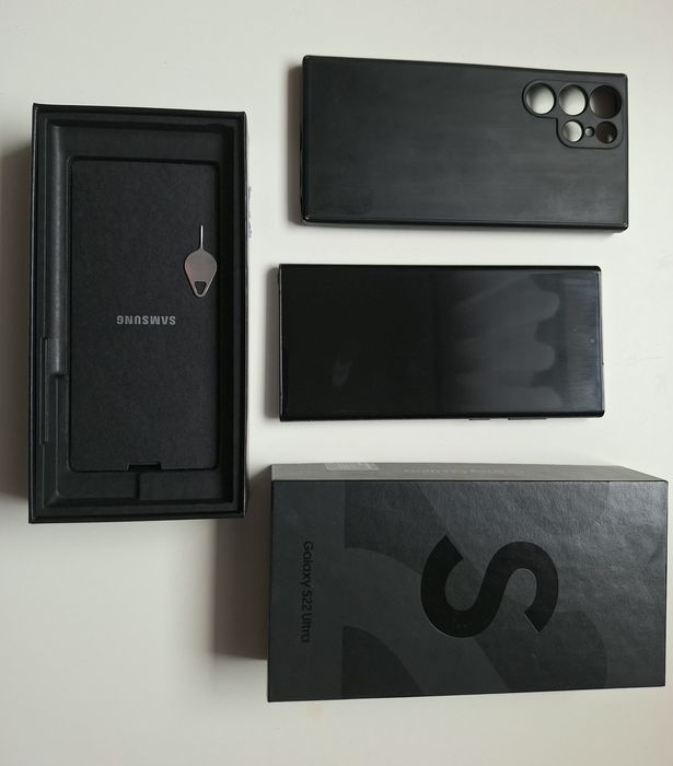 Samsung Galaxy S 22  Ultra