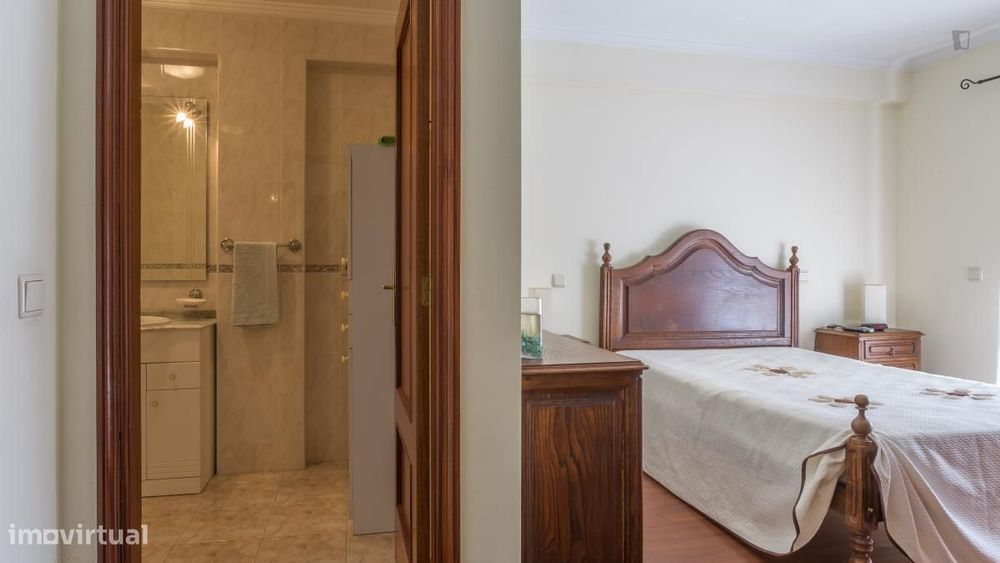 Apartamento com 2 quartos - localizado em Madalena Porto