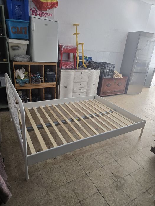 Cama  ferro ikea