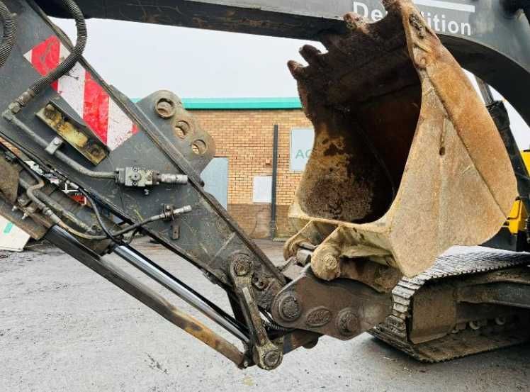 Гусеничний екскаватор VOLVO EC140 BLC з ковшом 2006 р
