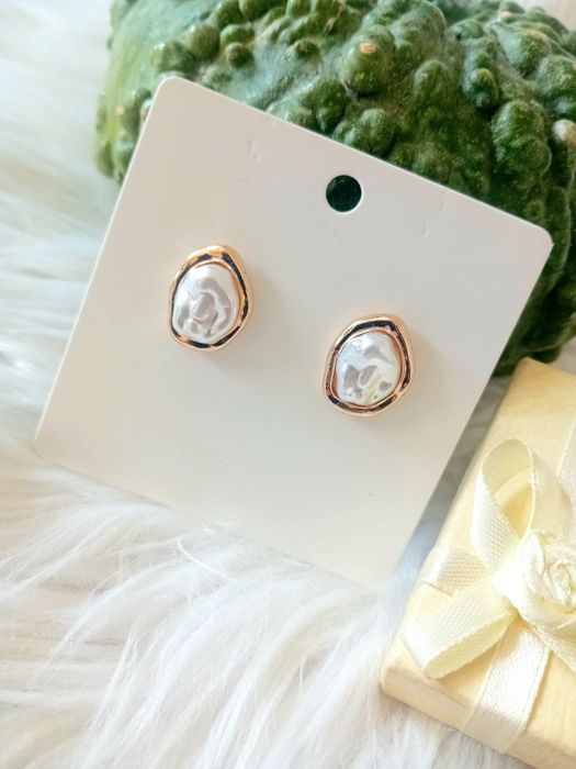 Nowe eleganckie klasyczne kolczyki vintage