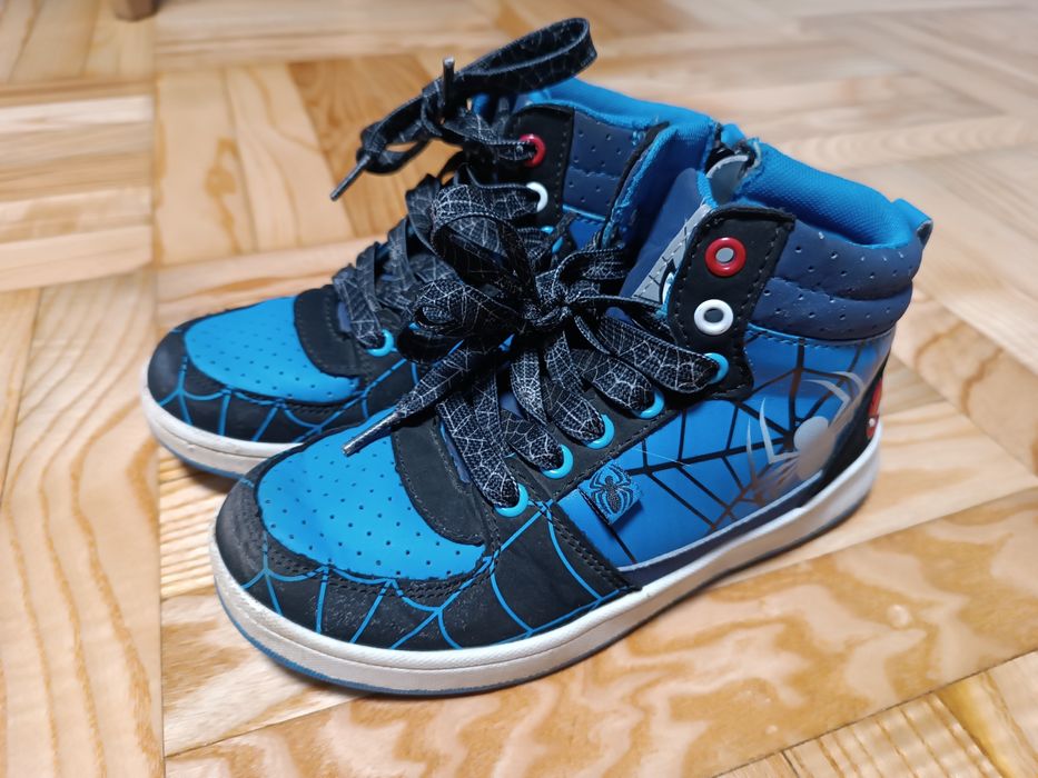Adidasy Spiderman 32 buty sportowe