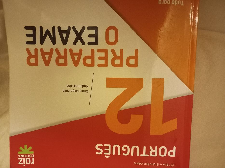 Vendo livro de preparação para exame