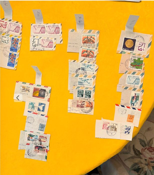 Lote de selos antigos desde 1970 até 1979