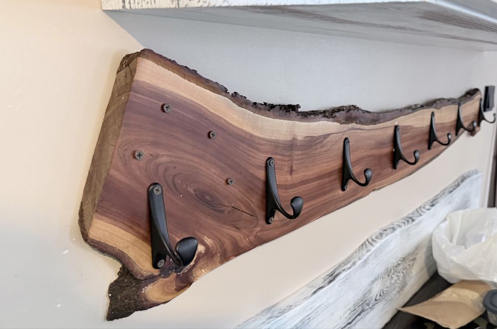 Półki z drewna kuchanne