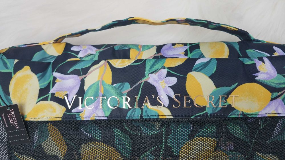Kosmetyczka  Victoria 's Secret .