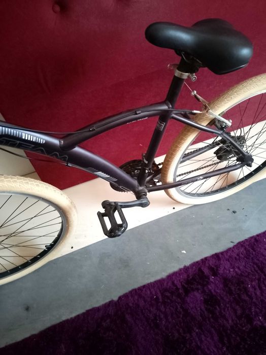 Bicicleta nova em excelente estado