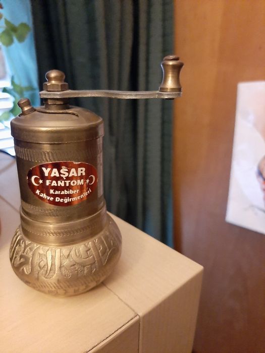 Moinho de especiarias Turco em latão