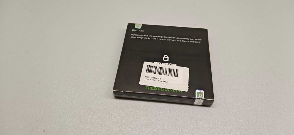 Trezor One криптокашелек bitcoin ethereum trc20 erc20