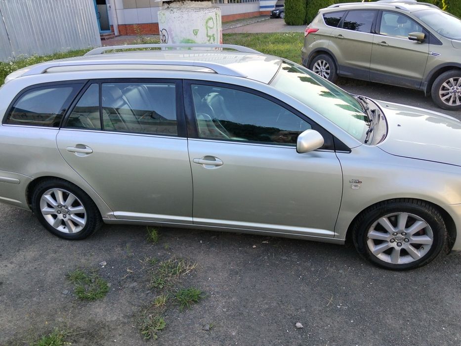 Авто універсал Avensis 2.0 D‑4D для ЗСУ