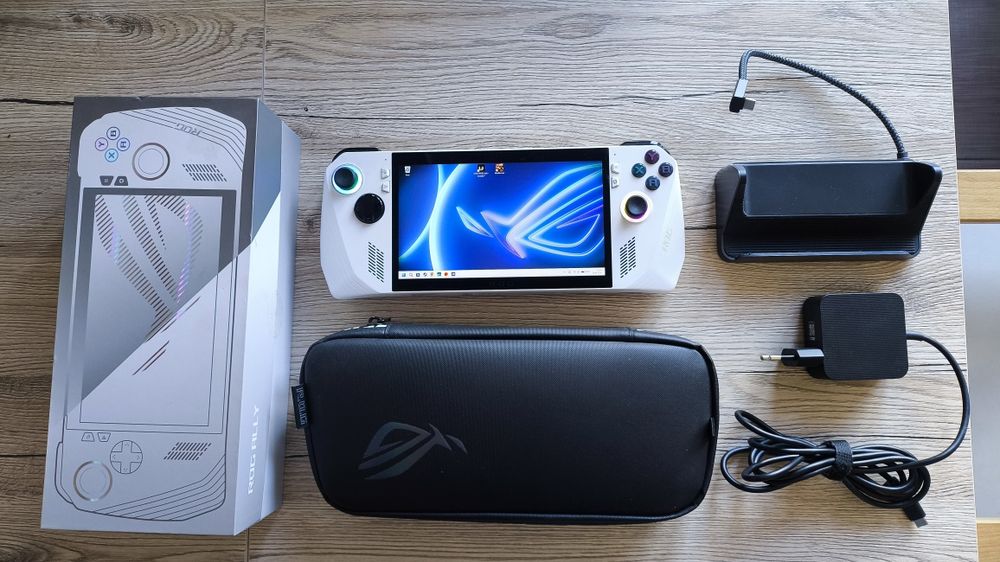 ASUS ROG Ally Z1 + etui + stacja dokująca (HDMI)