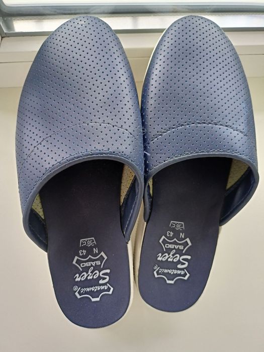 Нові чоловічі капці