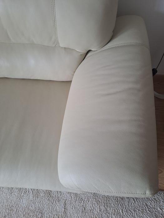 Sofá com chaise long 100% pele