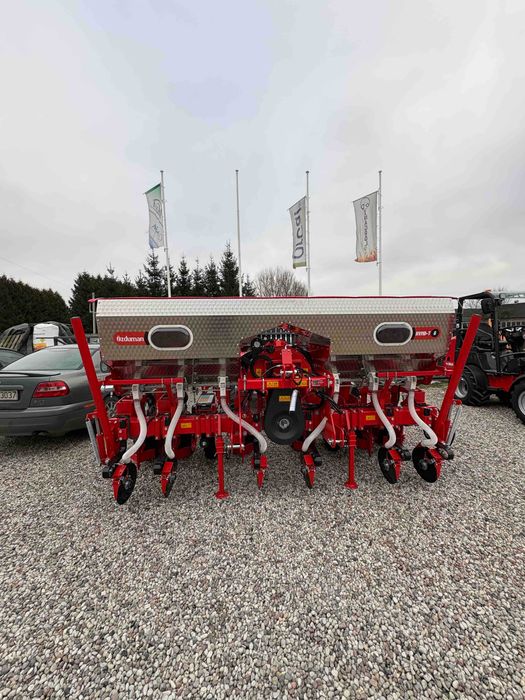Siewnik pneumatyczny do kukurydzy 6-rzędowy Ozduman  HVMD-T6 od ręki!