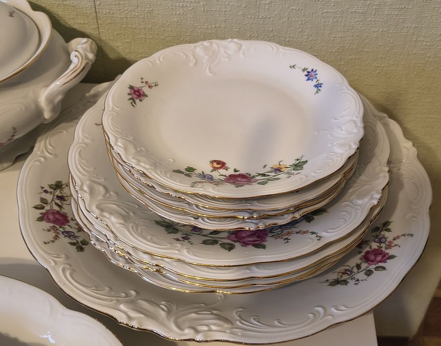 Serwis obiadowy dla 4 osób Wawel  17 elementów