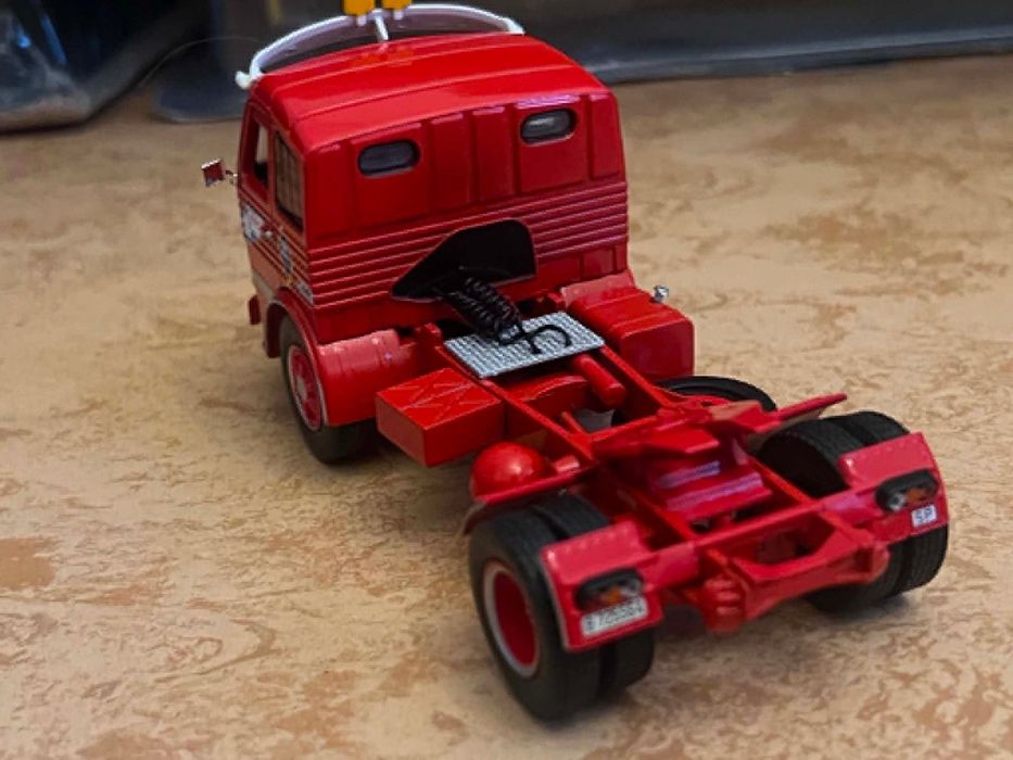 Pegaso Ciągnik (1:43) Model Kolekcjonerski