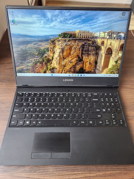 Laptop Lenovo Legion i5 1050ti