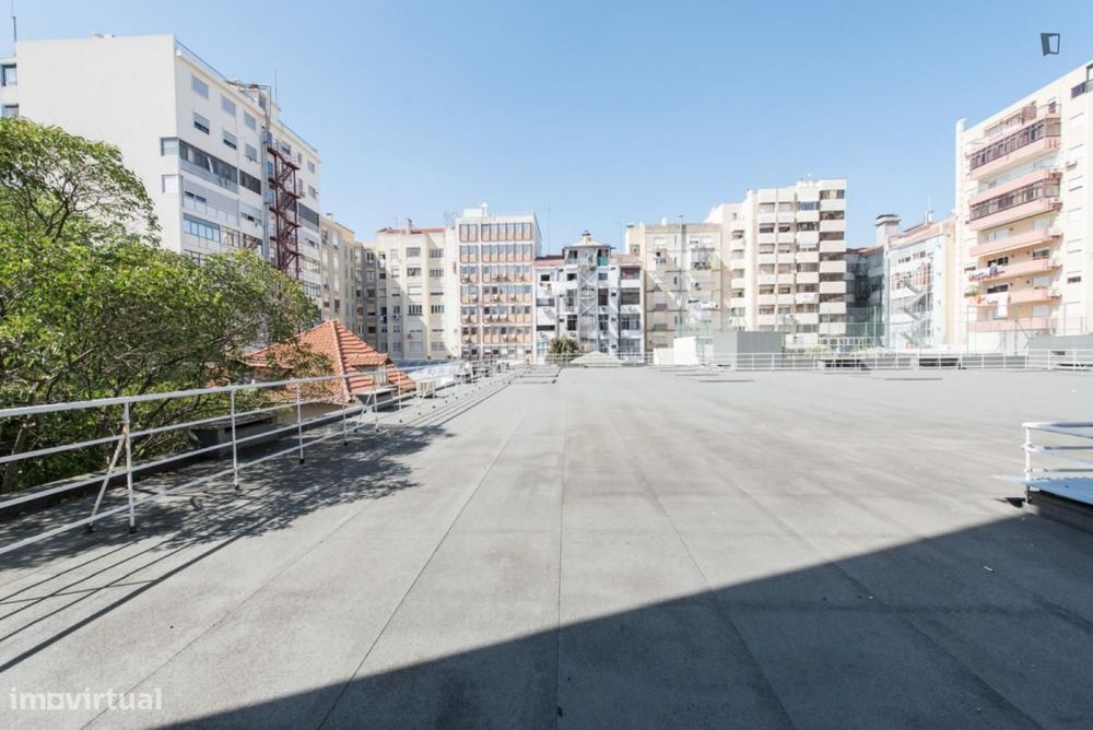 Quarto - localizado em Saldanha Lisbon