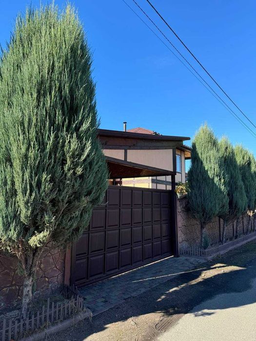 Продаж затишного будинку в Міжріччі!