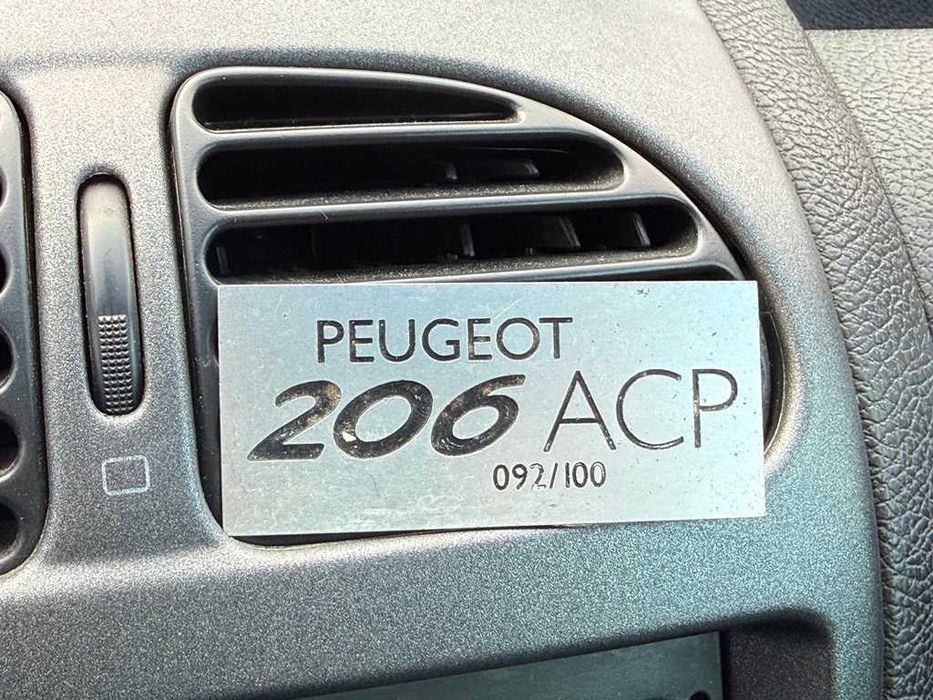 Peugeot 206 1.4i 16v 90Cv ACP 100anos 180.000Km 03/2004