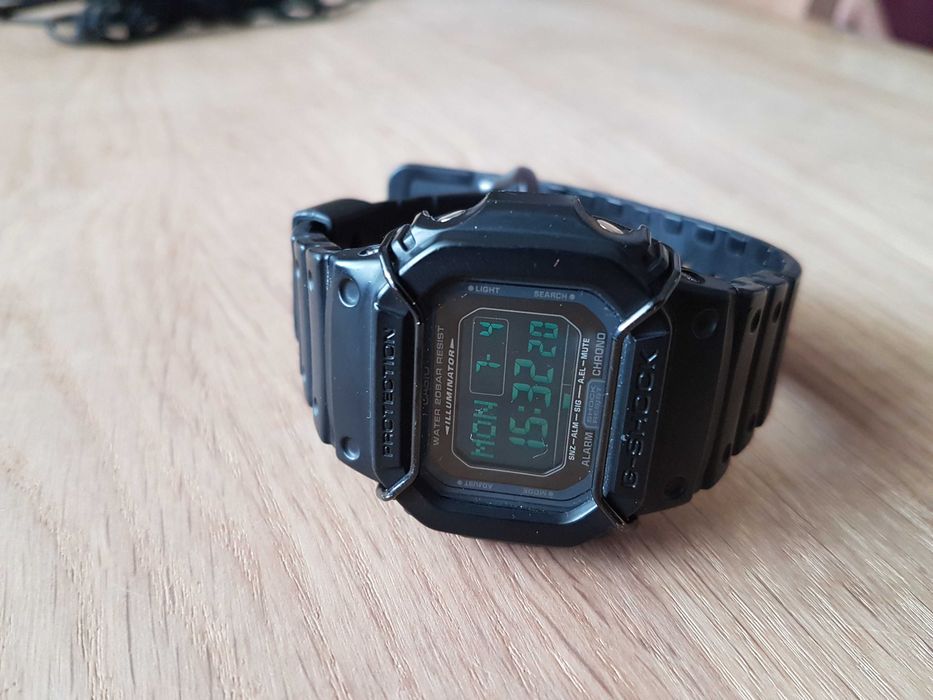 Casio G-SHOCK DW-D5600P Czarny