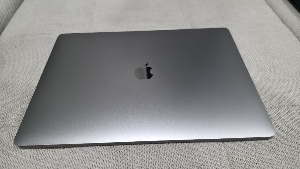 MacBook Pro 16" A2141 (Touch Bar 2019)Core i9 2.4/64/1Tb/Pro 5500M 8Gb