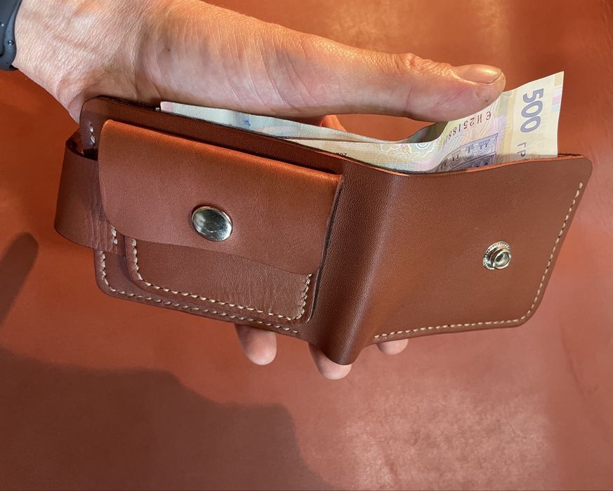 Шкіряні гаманці ручноі роботи