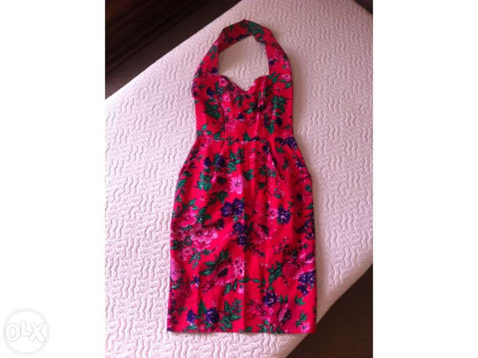 Vestido de cerimónia (usado uma vez)