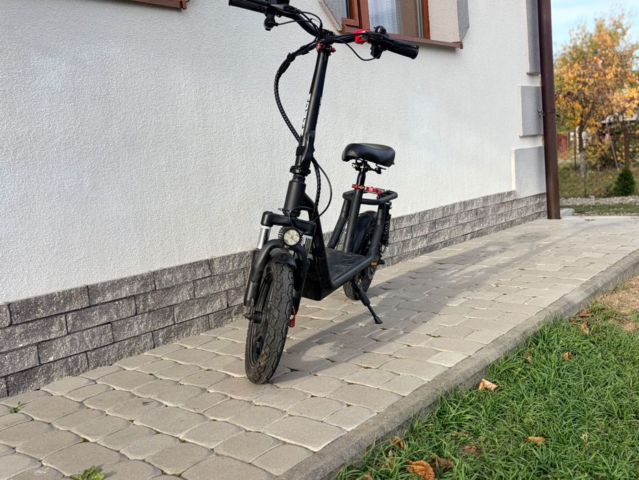 Електро самокат.