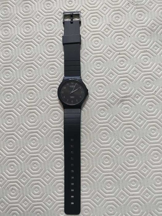Relógio Casio MQ-24B-1B analógico