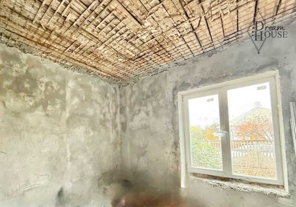 Продаж буднку на стадії ремонту