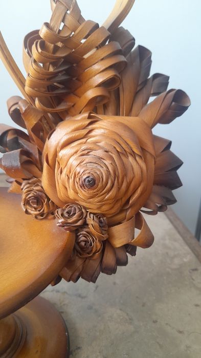 Peça de artesanato em madeira