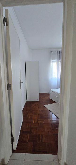 Quarto para arrendar em Sacavem