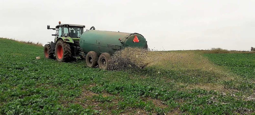 Sprawdzony i niezawodny preparat do gnojowicy i zapachu AMU G2013.