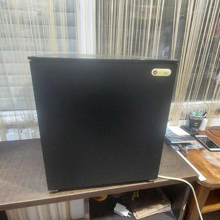 Холодильник міні-бар