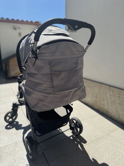 Carrinho bebe , cadeira e mesa