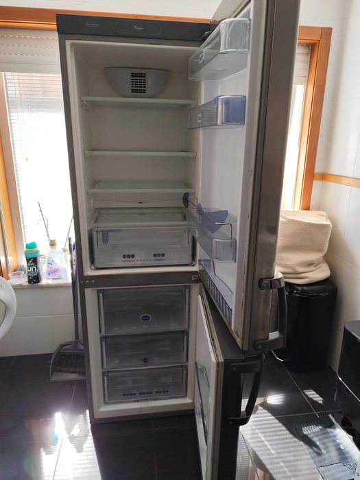Frigorifico combinado Whirlpool - sem funcionar