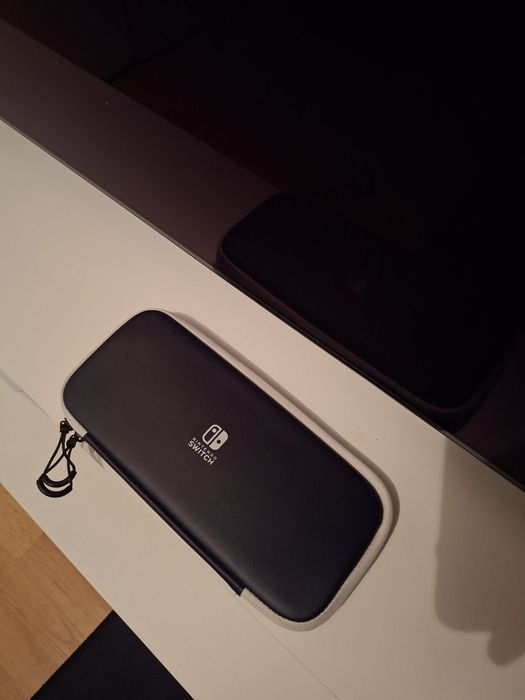 Nintendo Switch v2 + Etui + Komplet Akcesoriów